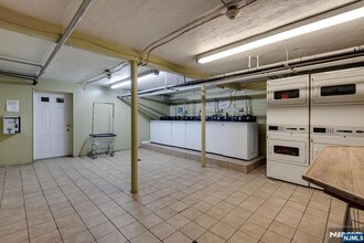 166 Grand Ave in Englewood, NJ - Building Photo - Building Photo