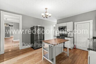 2037 Bellefontaine St in Indianapolis, IN - Building Photo - Building Photo