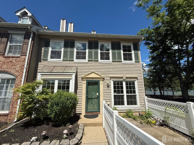 property at 128 Albury Way