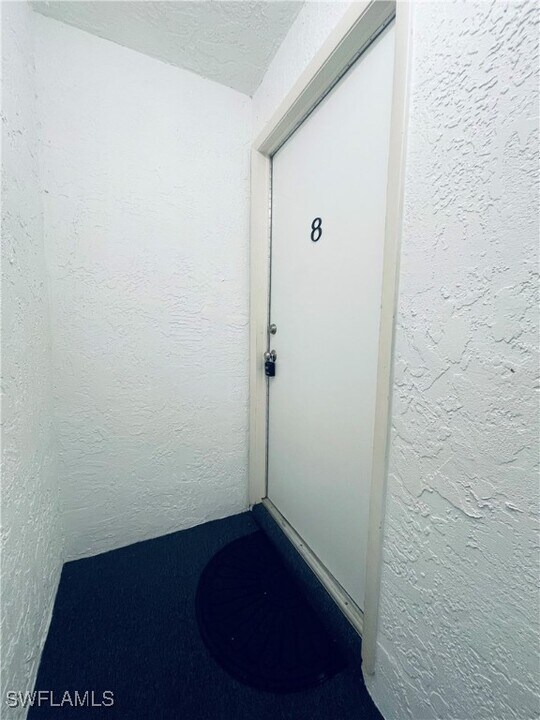 7092 Nantucket Cir in North Fort Myers, FL - Building Photo