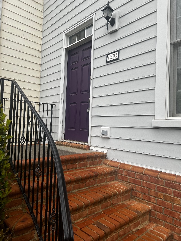 4203 New Town Ave in Williamsburg, VA - Foto de edificio - Building Photo