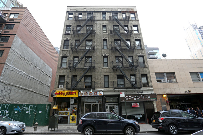 144-146 W 19th St in New York, NY - Building Photo - Building Photo