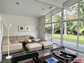 30611 Las Estrellas Dr in Malibu, CA - Building Photo - Building Photo