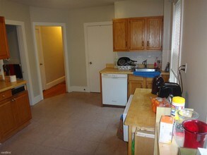 23 Elmer St-Unit -# 1 in Cambridge, MA - Building Photo - Building Photo