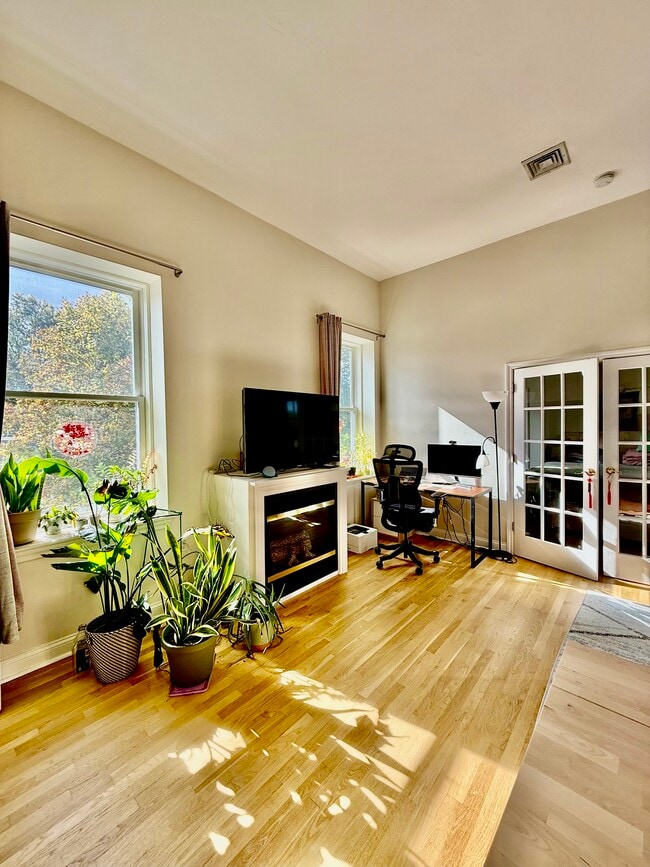 253 Norfolk St, Unit 3-7 in Cambridge, MA - Foto de edificio - Building Photo