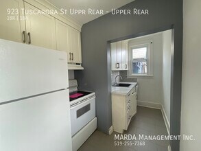 923 Tuscarora St in Windsor, ON - Building Photo - Building Photo