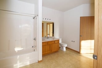 Cedar Ridge Apartments in Clearwater, MN - Building Photo - Building Photo