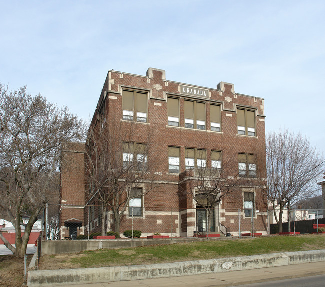 Granada  Apartments in Pittsburgh, PA - Building Photo - Building Photo