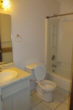 126 Classic Manor Ct in Fort Walton Beach, FL - Building Photo - Building Photo