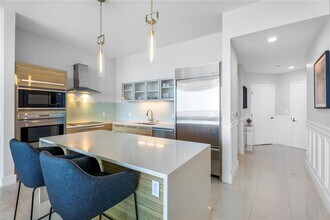 2020 N Bayshore Dr in Miami, FL - Building Photo - Building Photo
