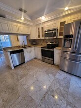 12060 NW 13th St in Pembroke Pines, FL - Building Photo - Building Photo