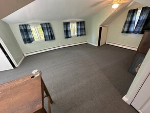 51 BELLEROSE Rd in Sound Beach, NY - Building Photo - Building Photo