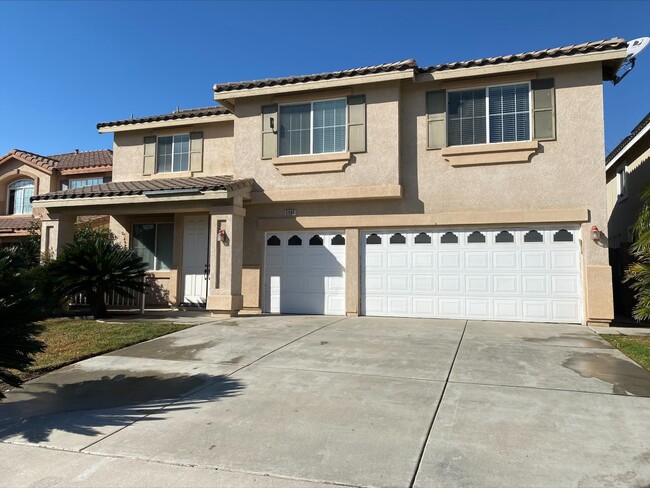 5980 Forest Oaks Plz | Rentals in Fontana, CA