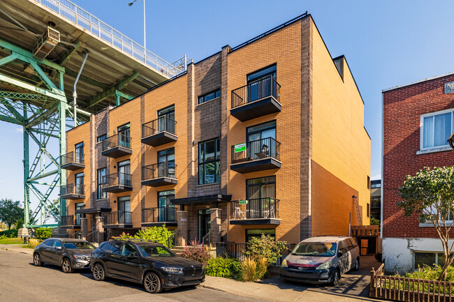 2000-2020 Falardeau Rue in Montréal, QC - Building Photo - Primary Photo