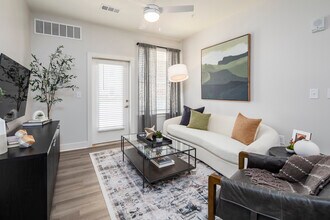 Attain at Bradford Creek in Huntsville, AL - Foto de edificio - Building Photo