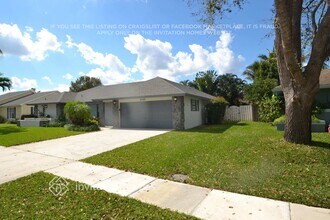 845 Daffodil Dr in Wellington, FL - Foto de edificio - Building Photo