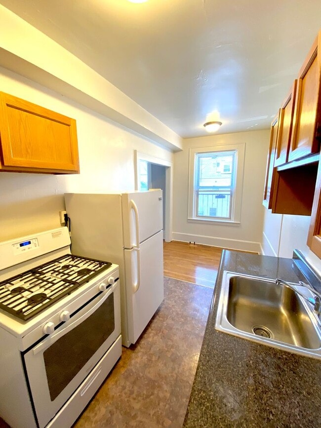 St. Luke's Place Apartment Homes in Montclair, NJ - Foto de edificio - Interior Photo