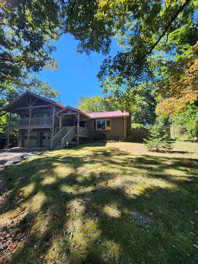 309 Montreat Rd in Black Mountain, NC - Building Photo - Building Photo
