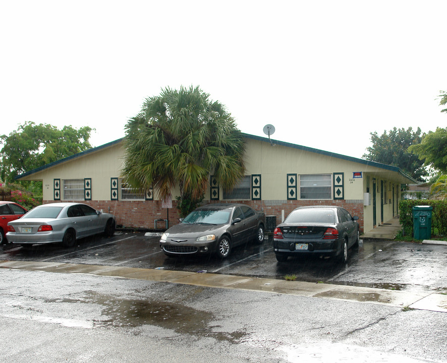 2232 NW 58th Ter in Fort Lauderdale, FL - Building Photo