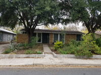 1414 Westmoor Dr in Austin, TX - Building Photo - Building Photo