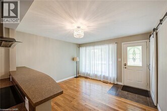 1319 Roseville Rd in Cambridge, ON - Building Photo - Building Photo