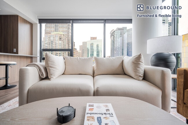 2010 Terry Ave in Seattle, WA - Foto de edificio - Building Photo