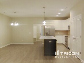 301 Thomas Point Dr in Fortville, IN - Building Photo - Building Photo