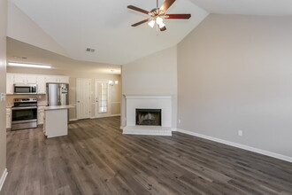 7085 Lindsey Leaf Cove in Cordova, TN - Building Photo - Building Photo