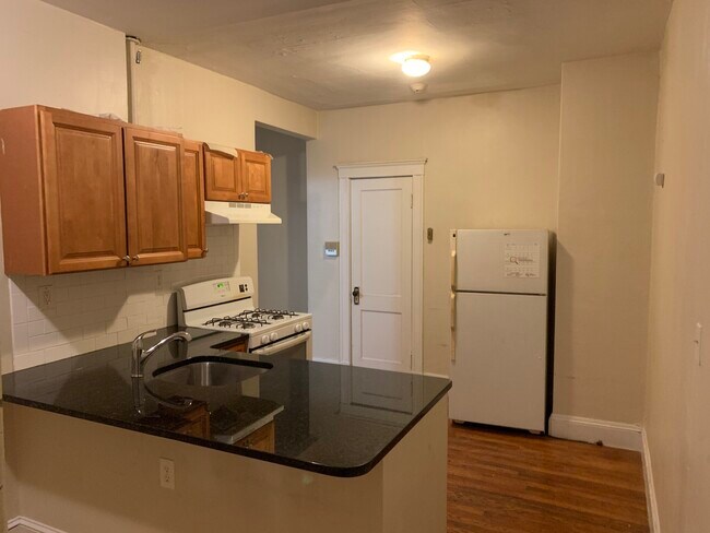 318 Summit Ave, Unit 9 in Boston, MA - Building Photo - Building Photo