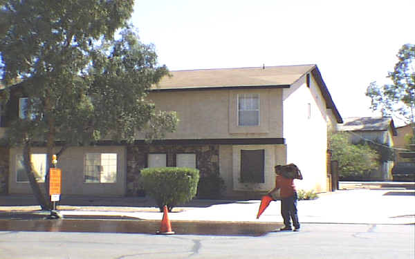 1418-1424 1432 E Knoll Cor in Mesa, AZ - Building Photo