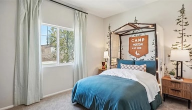 31367 Autumn Blaze Dr in Winchester, CA - Building Photo - Building Photo