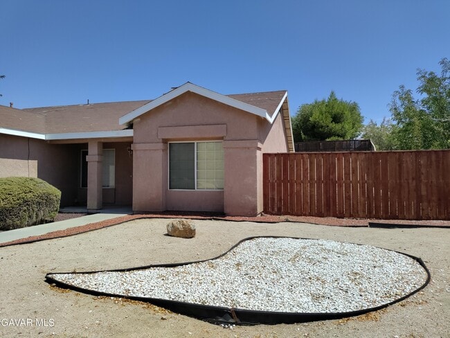 3708 Fernwood St in Rosamond, CA - Building Photo - Building Photo