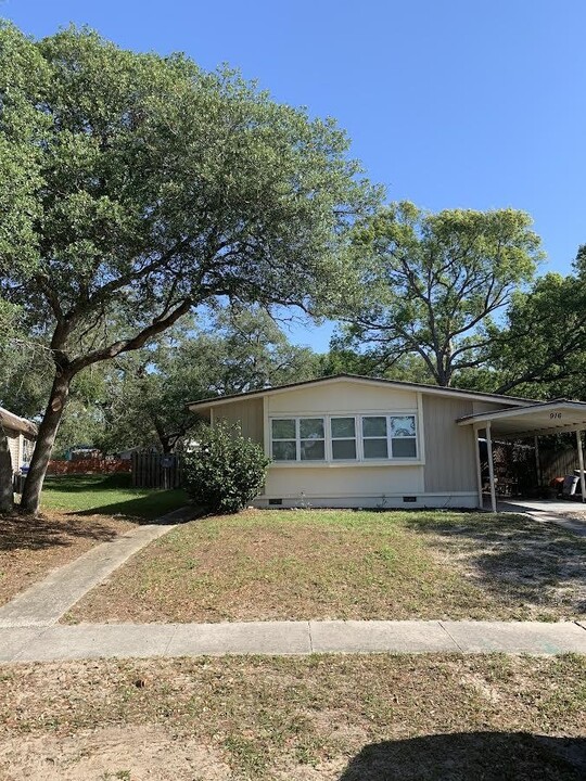 916 Palermo Rd in St. Augustine, FL - Building Photo