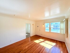 3531-3541 12th Ave in Los Angeles, CA - Building Photo - Building Photo