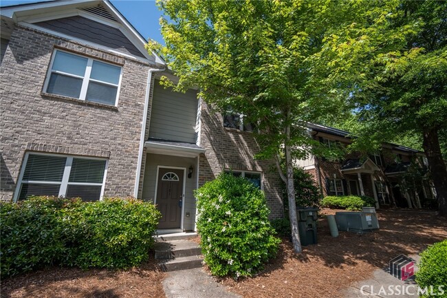 property at 1450 Binghampton Cir