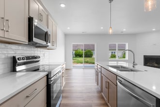 2723 Sachet Pl in Bellevue, WI - Foto de edificio - Building Photo