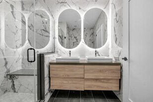 7101 River Rd in North Bergen, NJ - Building Photo