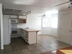 12616 Lakeshore Dr in Lakeside, CA - Building Photo - Building Photo