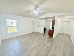 5325 Ocarina Rd in North Port, FL - Building Photo - Building Photo