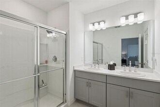 1099 Calico Pointe Cir in Groveland, FL - Building Photo - Building Photo