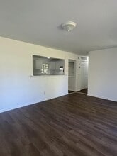 1040 Shalimar Dr in Winston-Salem, NC - Building Photo - Building Photo