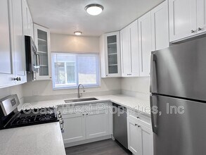 822 Tourmaline St in San Diego, CA - Building Photo - Building Photo