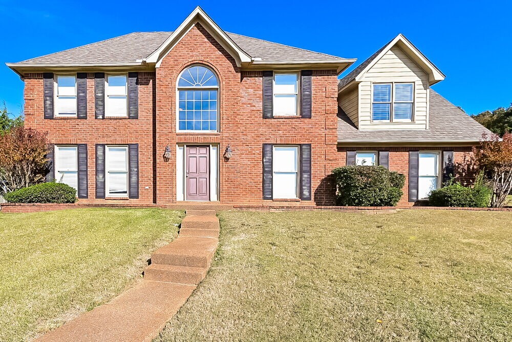 10338 Ivy Laurel Cove in Cordova, TN - Building Photo