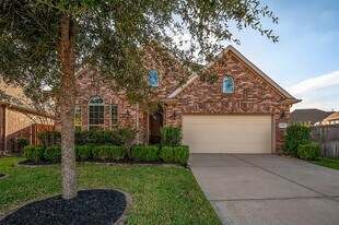 10839 Paula Bluff Ln in Cypress, TX - Building Photo