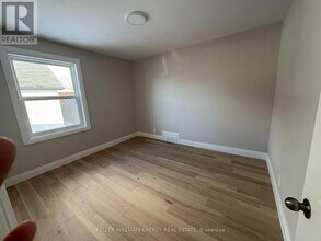 430 Eulalie Ave in Oshawa, ON - Building Photo - Building Photo