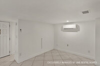 1653 Dancy St in Jacksonville, FL - Building Photo - Building Photo