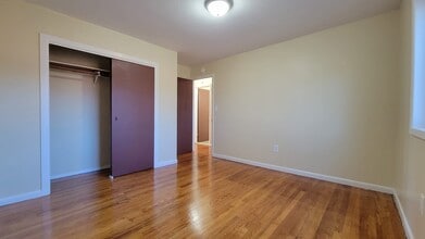 223 Fairfield St, Unit L1 in New Haven, CT - Foto de edificio - Building Photo
