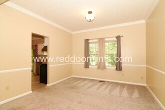 12854 S Fleetwood Dr in Carmel, IN - Building Photo - Building Photo