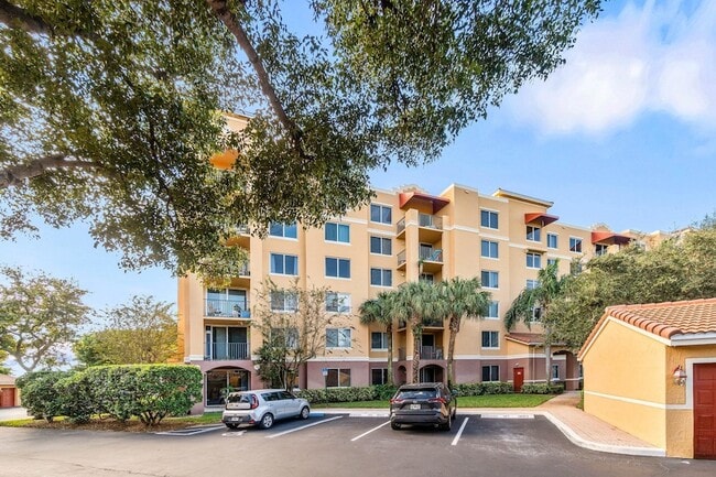 1000 Scotia Dr, Unit 105 in Hypoluxo, FL - Building Photo - Building Photo