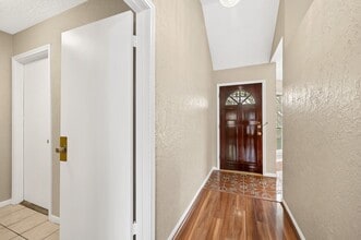 16019 Mission Village Dr in Houston, TX - Building Photo - Building Photo